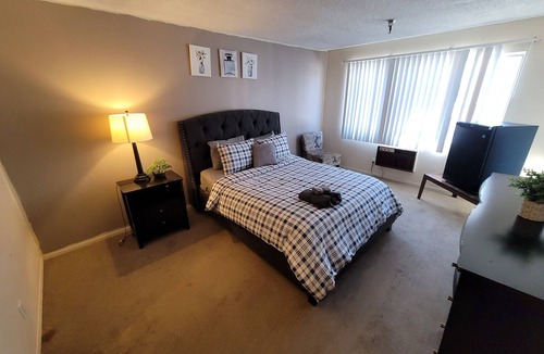 Beverly Hills Hotel | (C12) Steps away from Beverly Hills Unit