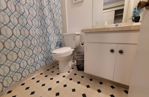 Beverly Hills Hotel | (C12) Steps away from Beverly Hills Unit