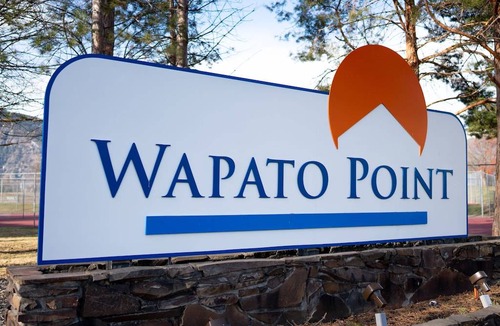 Wapato Point Apartment | C3 Waterfront Condo with Mountain Views