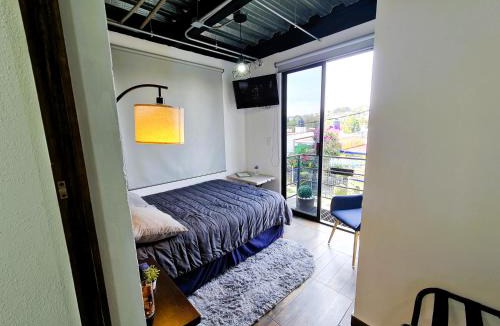 Ciudad Lopez Mateos Apartment | C46-R02 STUDIO at ITESM CEM Families Tourists & Travelers Choice Foreign Students Companies Executives WELCOME! 10min Izcalli-15min Esmeralda-20min Sátelite-25min AIFA