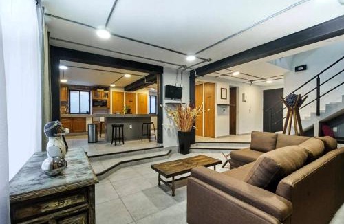 Ciudad Lopez Mateos Apartment | C46-R04 STUDIO at ITESM CEM Families Tourists & Travelers Choice Foreign Students Companies Executives WELCOME! 10min Izcalli-15min Esmeralda-20min Sátelite-25min AIFA