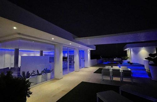 Granada Apartment | Caño blanco