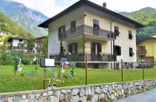 Mezzolago Apartment | Ca' Albano