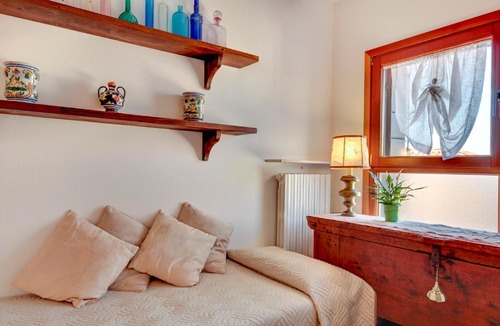 San Polo Apartment | Ca' Badoer East Studio