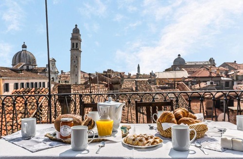 Castello Apartment | Ca' Del Pittore Terrace