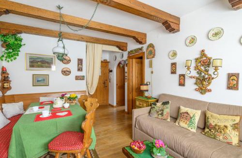 Cortina d'Ampezzo Apartment | Ca' dello Scoiattolo