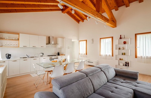 Valdobbiadene Apartment | Ca Mantoet Valdobbiadene - 3Bedroom Loft