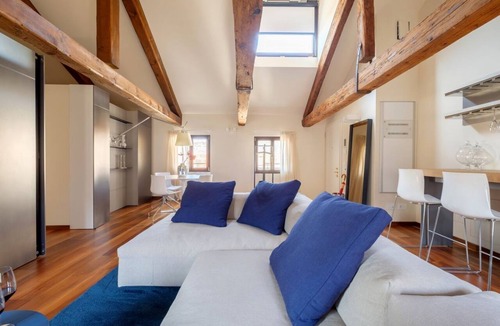 San Marco Apartment | Ca' Moro - CLEMENTE - sleeps 3 guests in 2 bedrooms