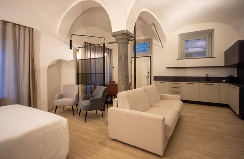 Borgo San Leonardo Condo | Ca Moroni Collection
