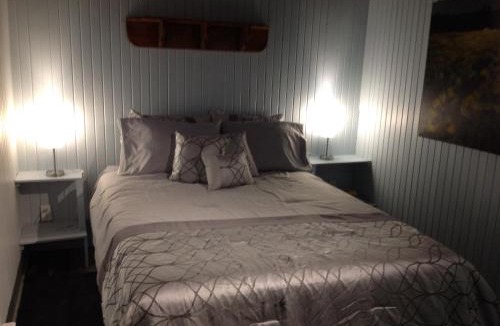 Saint-Laurent-de-l'ile d'Orleans Ski Chalet | La Maison du Cultivateur