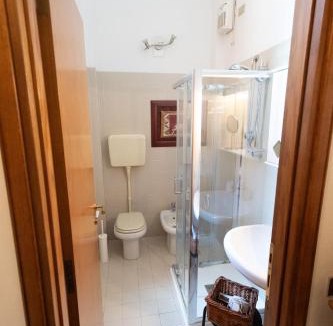 Imola Apartment | Ca' Spadoni, centro storico, piano terra, ingresso indipendente, teatro, parcheggio,