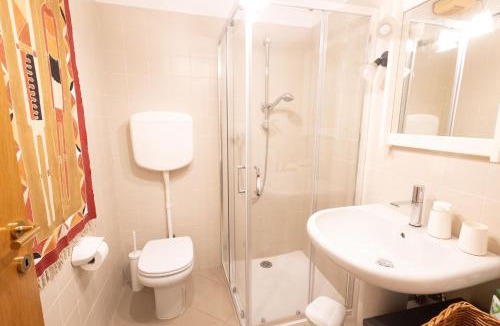 Imola Apartment | Ca' Spadoni, centro storico, piano terra, ingresso indipendente, teatro, parcheggio,