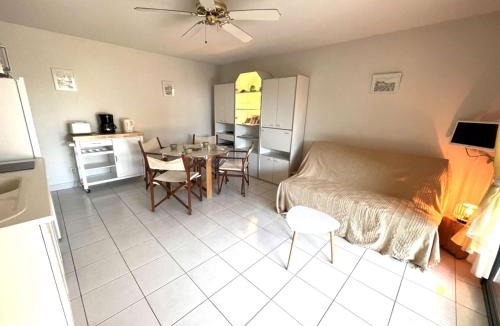 Cavaliere Apartment | CA350-004 STUDIO CABINE 4 Personnes CAVALAIRE SUR MER