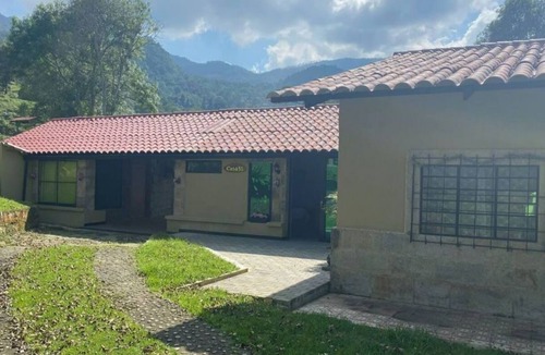 San Antonio del Tequendama Cabin | Cabaña en Parque Ecocenter