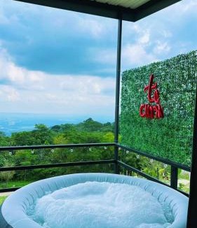 Monterrey House | Cabaña americana