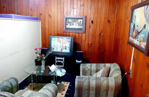 Valdivia Apartment | cabaña amoblada independiente, sector regional