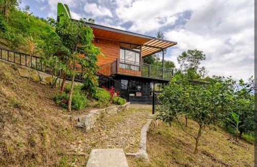 San Antonio del Tequendama Ski Chalet | Cabaña con jacuzzi cerca de Bogotá