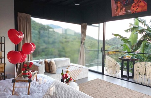 Ibague Cabin | Cabaña de Lujo con Espectacular Vista a las Montañas de Ibagué