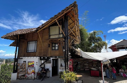 Salento House | CABAÑA EN BAMBU CON ESPECTACULAR VISTA A SALENTO