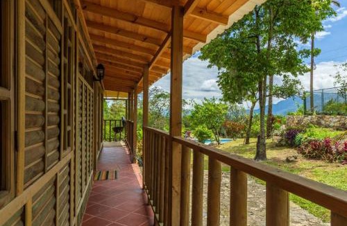 San Antonio del Tequendama House | Cabaña en El Guadual