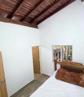 Curiti Villa | Cabaña La Casa Bonita
