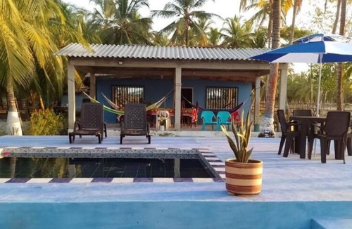 San Bernardo del Viento Hostel | Cabaña Olas Del Mar