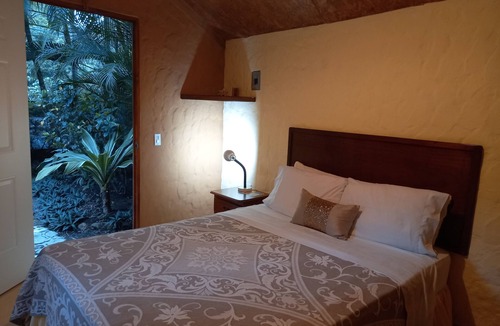 El Valle de Anton Hotel | Cabaña Villa Victoria