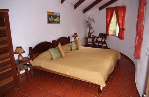 Canton La Cruz Cabin | Cabañas Cañas Castilla