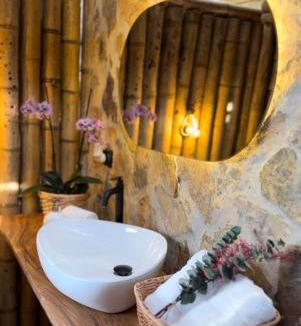 Marinilla Apartment | Cabañas con jacuzzi y chimenea - Casa Floral, Marinilla