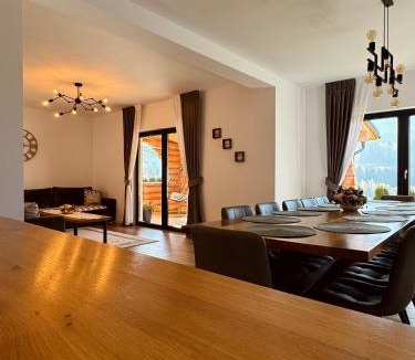 Borsa Ski Chalet | Cabana 9