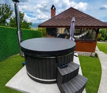 Calimanesti Ski Chalet | Cabana A frame Casa Edy
