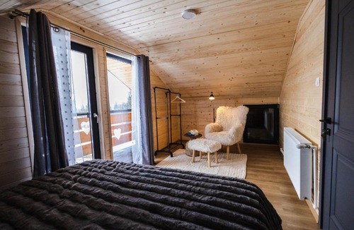 Dorna Arini Ski Chalet | Cabana Almora
