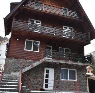 Rausor House | Cabana Andy