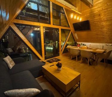 Bran Ski Chalet | Cabana Bucegi View A-Frame Bran