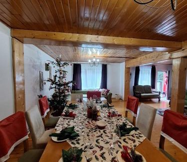 Budureasa House | Cabana Cezar