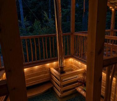 Schitu-Tarcau House | Cabana cu trofee