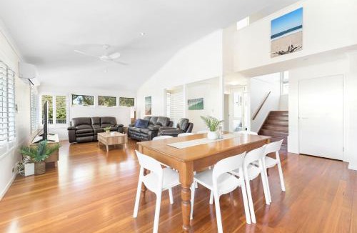 Mudjimba House | Cabana @ Cupania