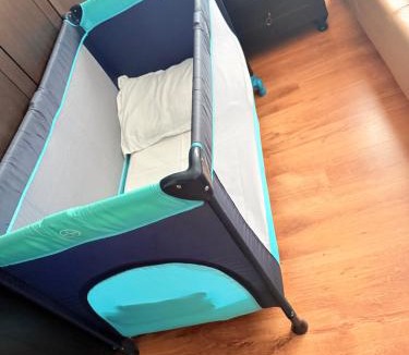 Risca House | Cabana Eduard