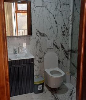 Ramnicu Valcea Cabin | Cabana Ene Strada Poienari nr 13 A