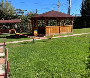 Sadu House | Cabana Lac