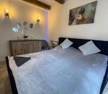 Ocolis Cabin | Cabana Moldovan Baisoara cu piscina interioara, ciubar, spa
