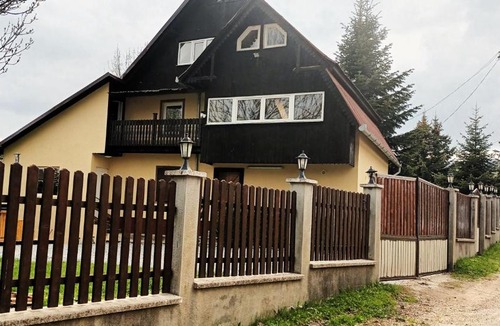 Muntele Baisorii Cabin | Cabana Muntelui