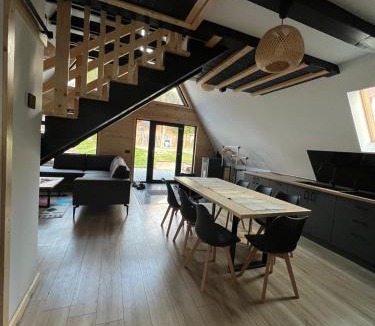 Borsa Ski Chalet | CabanA Oscar