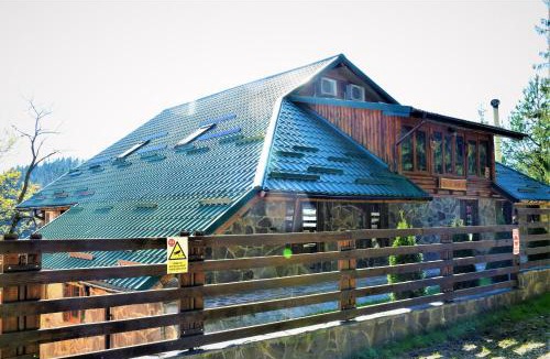 Dragosloveni Cabin | Cabana Soveja