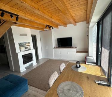 Husi Villa | Cabana Toscana