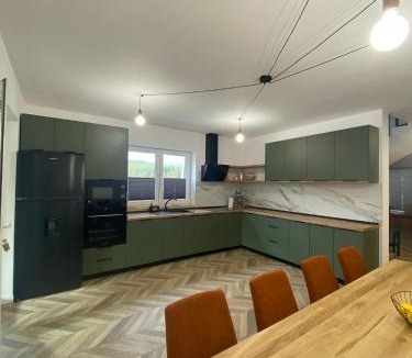 Sugag Cabin | Cabana Trifa - Cazare Luncile Prigoanei Transalpina