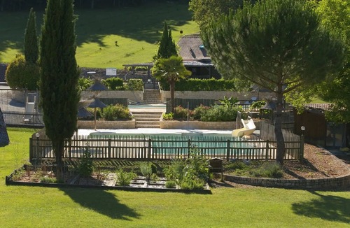 Saint-Amand-de-Coly Cabin | Cabane 3 étoiles - Piscine - ccbfh0f
