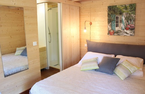 Saint-Antonin-du-Var Cabin | Cabane Dans les Arbres, au Coeur D'un Vignoble Provençal