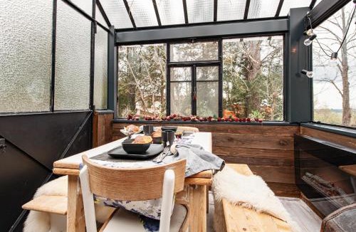 Lay House | Cabane ForRest Glace, près de Lyon et Clermont