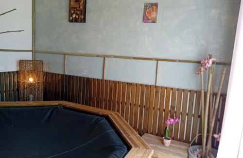 Montpouillan Other | cabane insolite avec piscine et spa dans un cadre zen